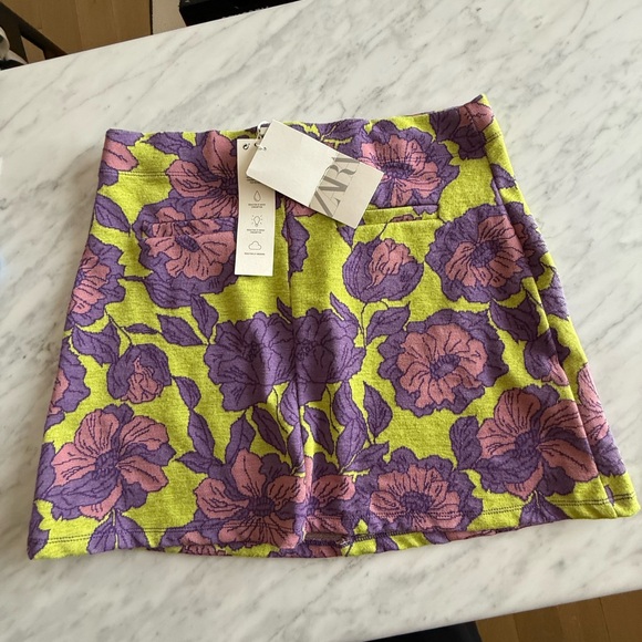 Zara mini skirt - Picture 3 of 6